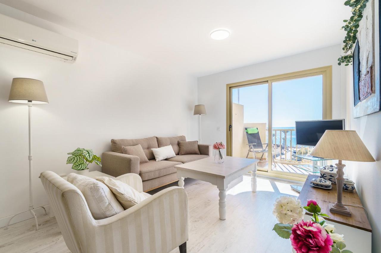 Malagasuite Living Coast ฟูเอนฮิโรลา ภายนอก รูปภาพ